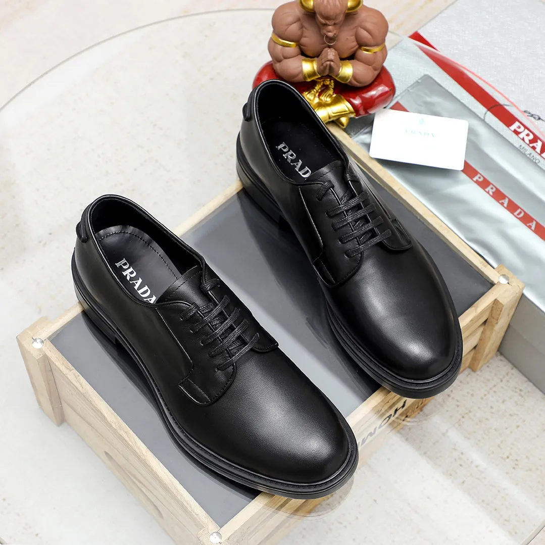Men's shoes 💰620 💰💰🎩🎩【Prada】Counter 1:1⬆️original reproduction, absolute quality🆗original outsole, high-quality imported rubber, wear-resistant and non-slip, never degummed, upper material: imported first-layer cowhide➕anti-slip foam outsole, official website material, inner material: water-dyed leather lining, 3 colors available! Code number 38-44 (45. Can be customized)